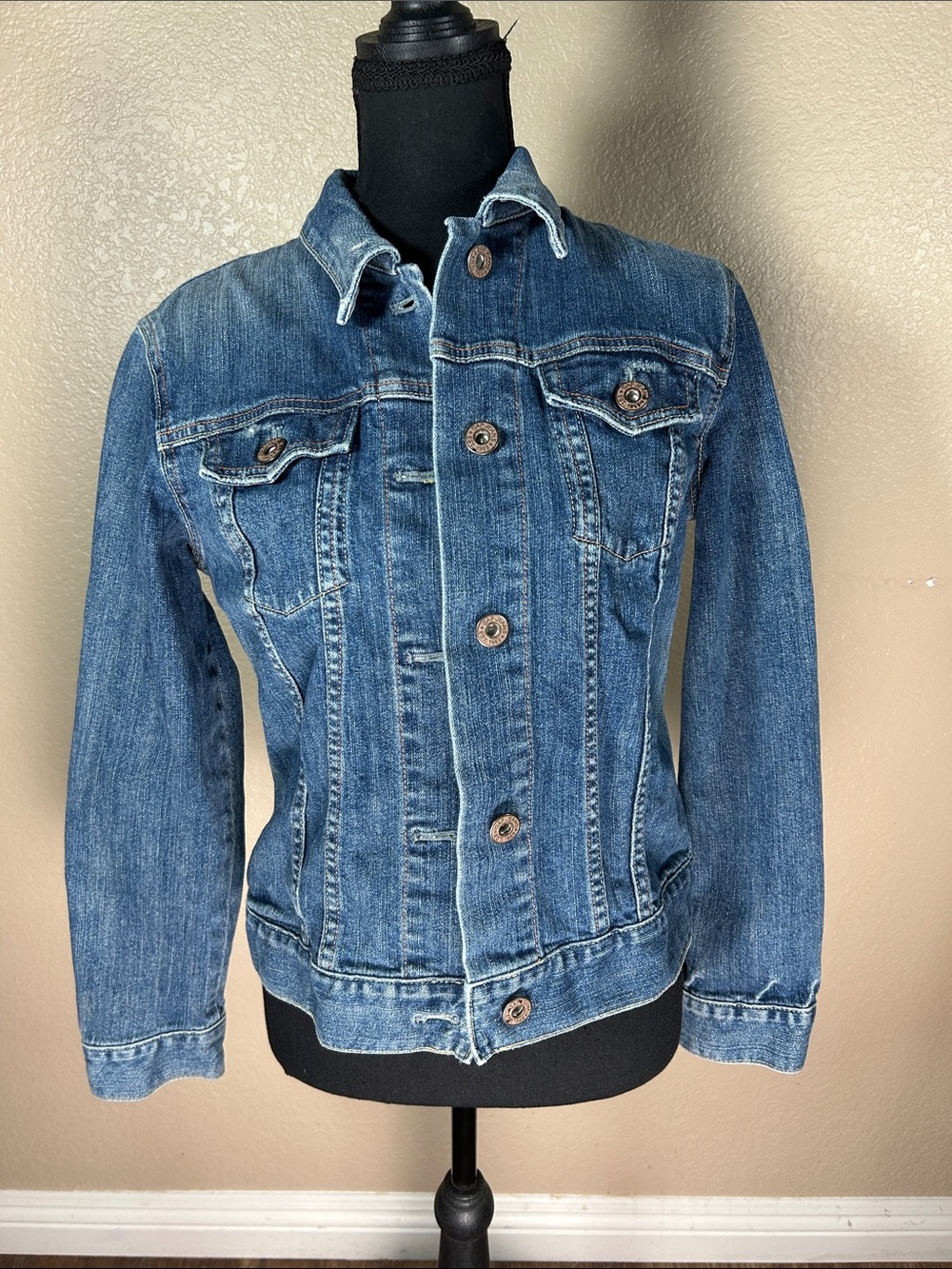 Vintage GAP Denim Jean Jacket Two-Tone Contrast Stitching Size Small